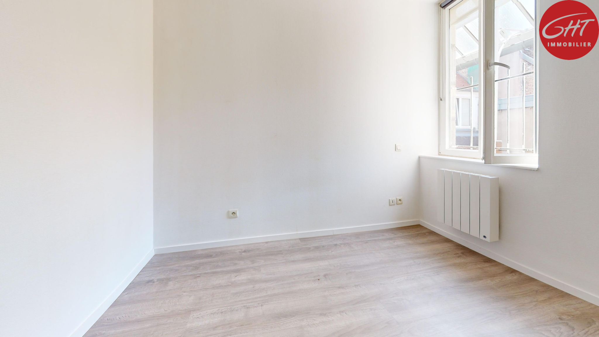 Image_9, Studio, Besançon, ref :3078