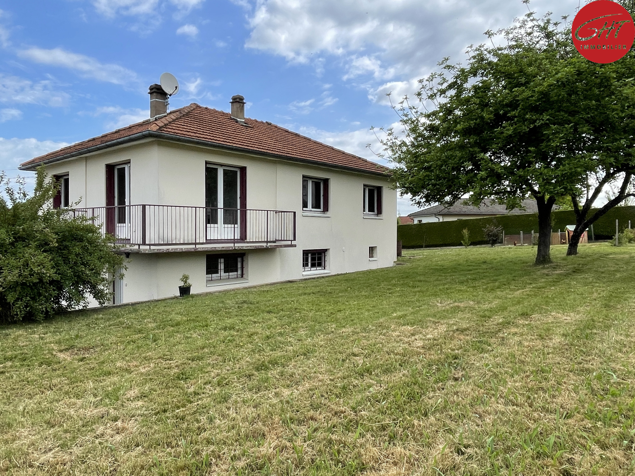 Image_2, Maison, Les auxons, ref :2585