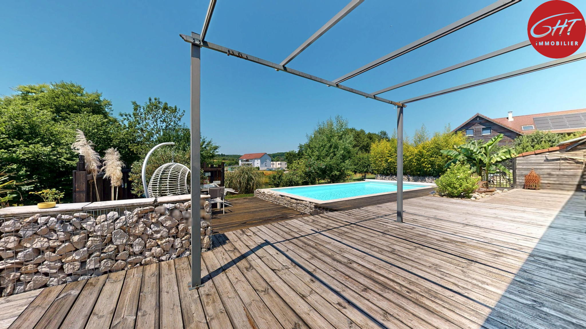 Maison avec piscine- 148m2 à Rioz